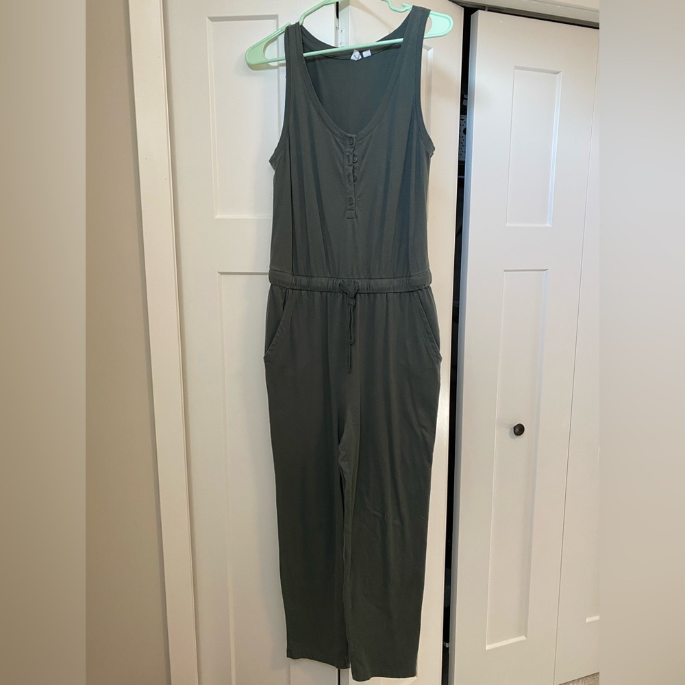 Gap Henley Romper - Super Comfy!